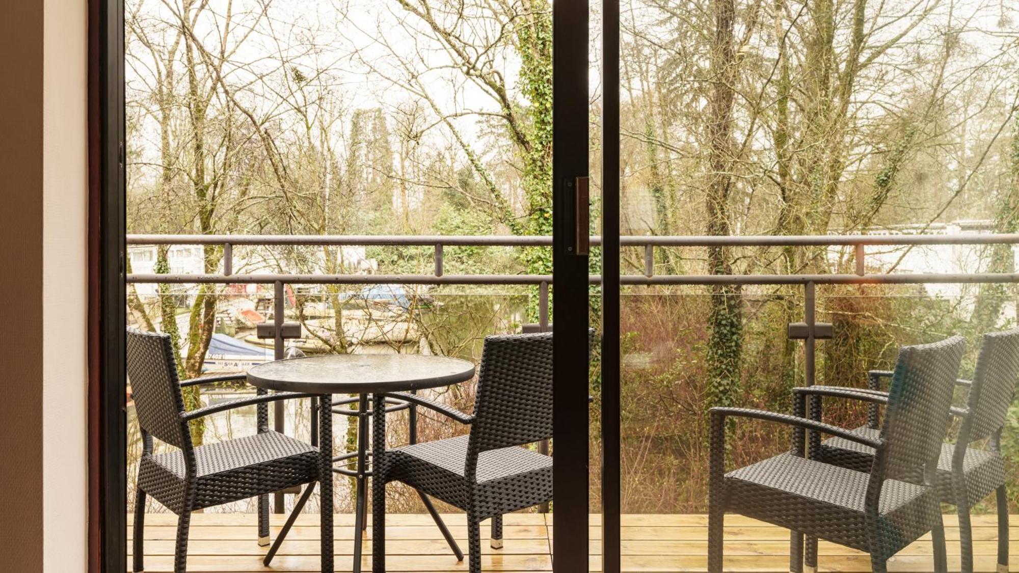2 Bedroom Lake District Cottage At Windermere Marina Village Bowness-on-Windermere Bagian luar foto
