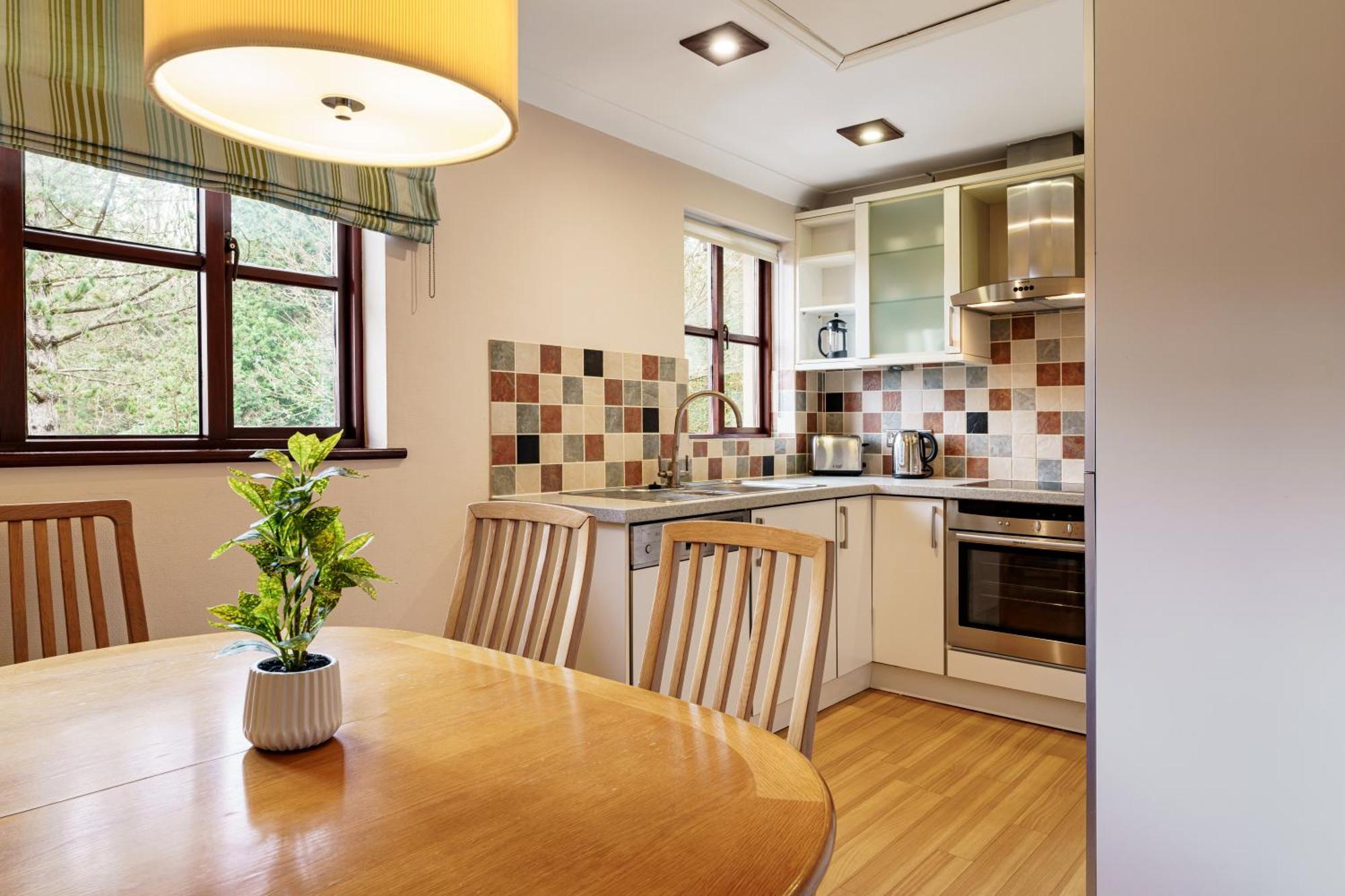 2 Bedroom Lake District Cottage At Windermere Marina Village Bowness-on-Windermere Bagian luar foto