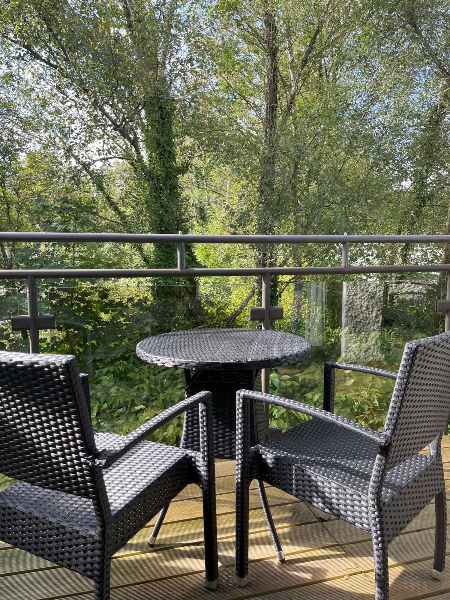 2 Bedroom Lake District Cottage At Windermere Marina Village Bowness-on-Windermere Bagian luar foto
